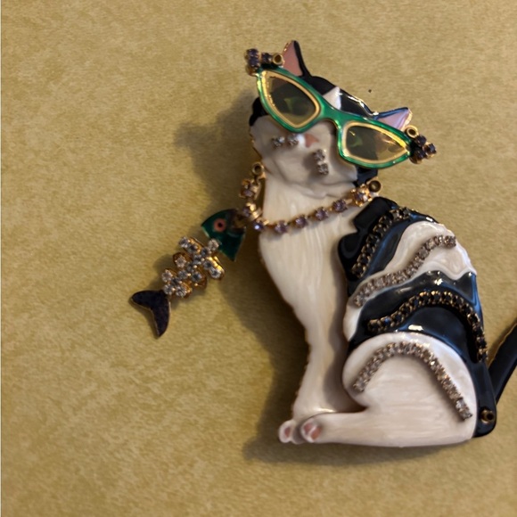 Lunch At The Ritz 2 GO Cat Pin And Bracelet With Original Box And Papers - Picture 2 of 10